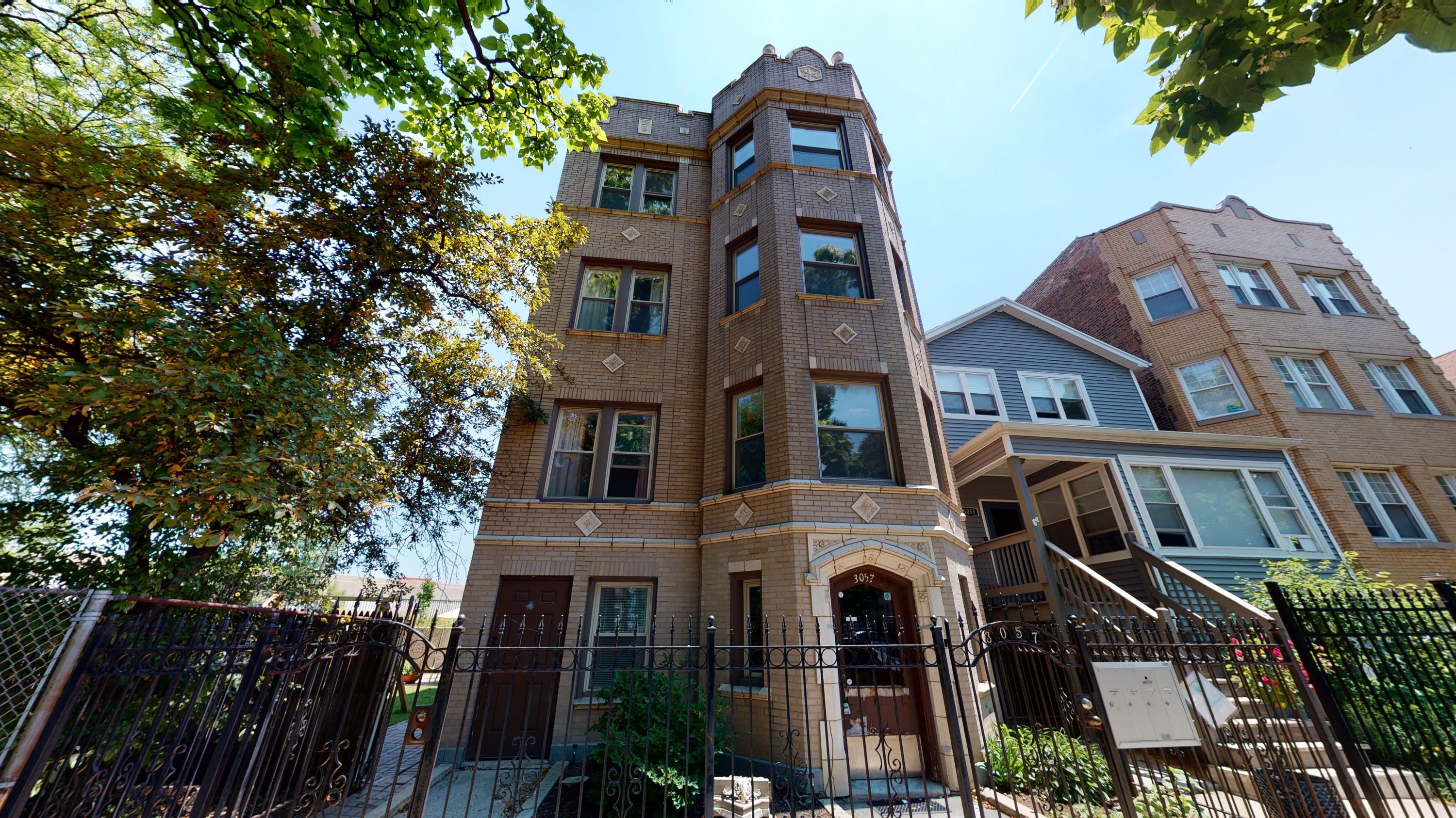 Property thumbnail image