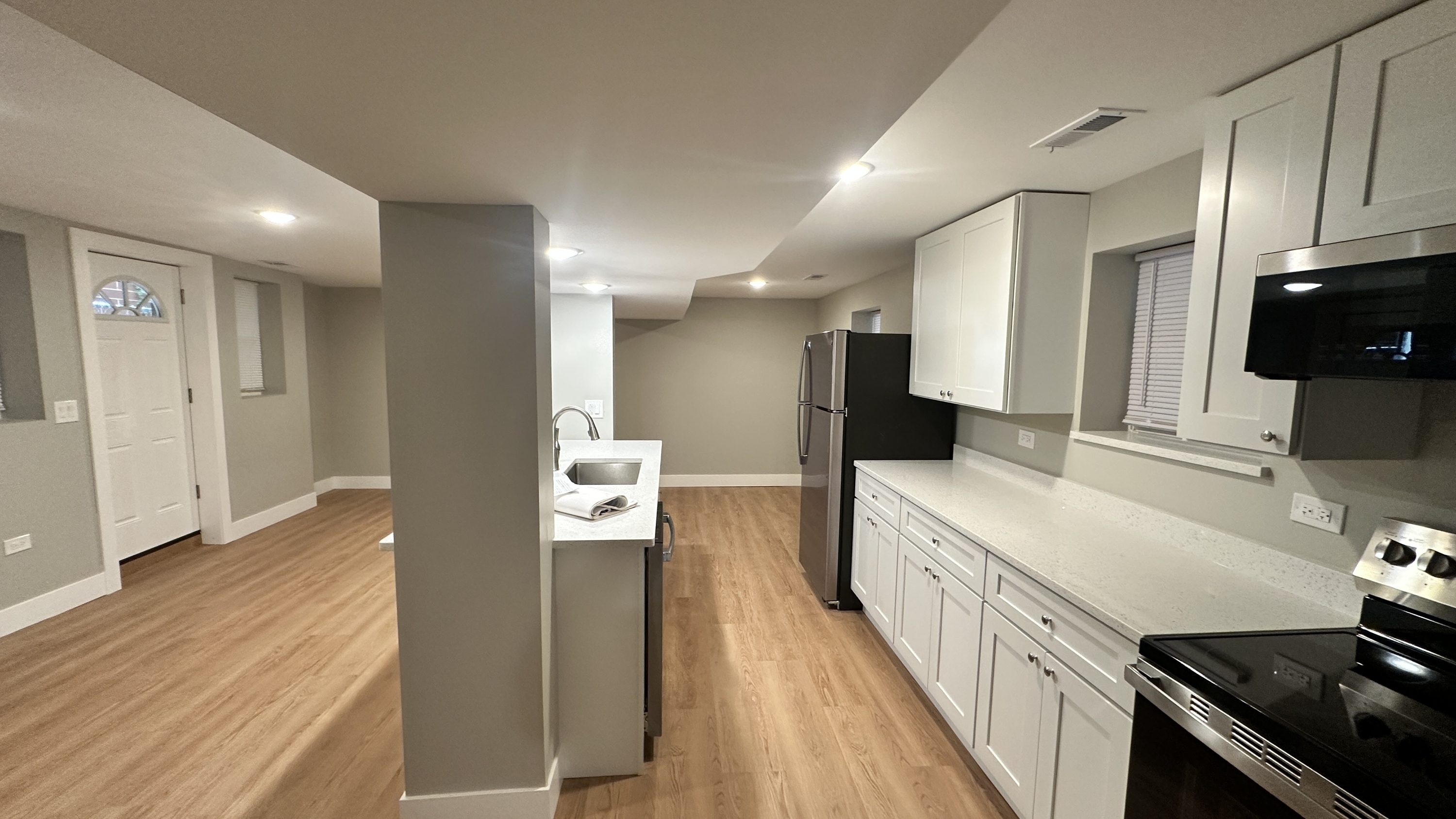 1429 N Fairfield ave - G